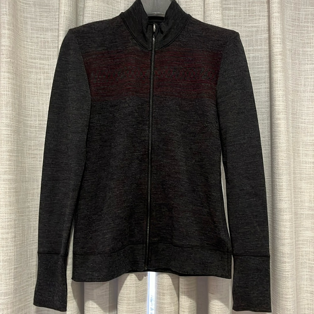 We Norwegians Women’s Full Zip Wool Sweater Small Basically New Condition!